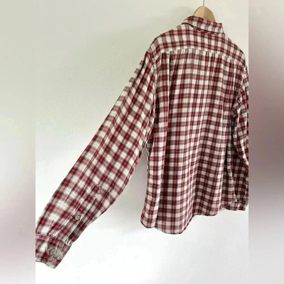 Eddie Bauer Classic Fit Red Plaid Check Collared Cotton Button Down Size Large - Picture 7 of 9